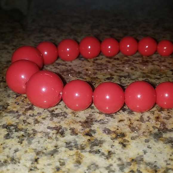 Authentic 1950's Orange Graduating Pearl Bead Necklace w Lobster Claw Closure - Picture 7 of 8